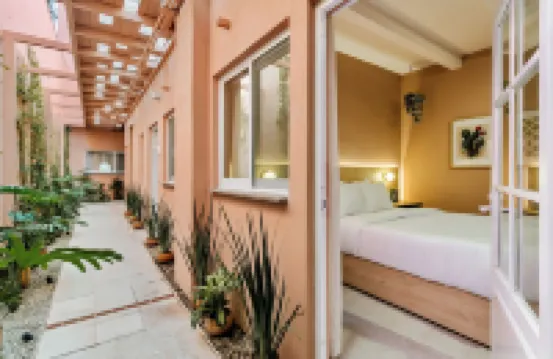 Damián Carmona by Homirent Hotels in 