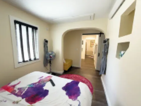 EO Bungalows – Adults Only