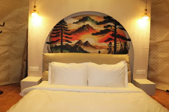 The Zukhara - A Luxury Glamping Dome Resort in Narkanda