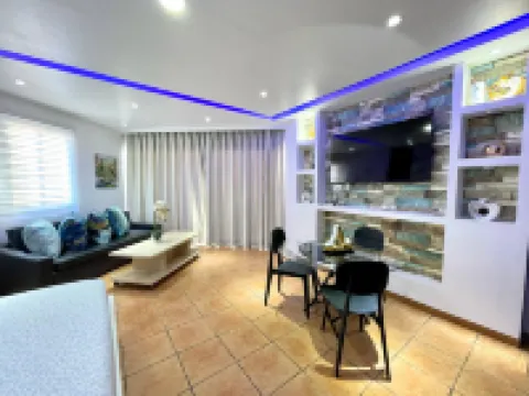 Sea front apartment, Juan Dolio San Pedro 瓜亞卡內斯酒店