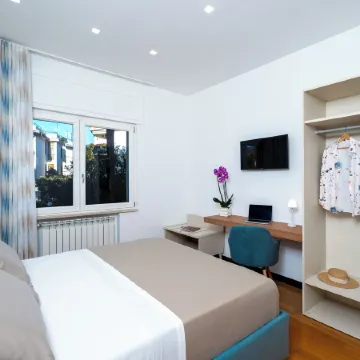 YourHome - Lady Lucy Holiday Home