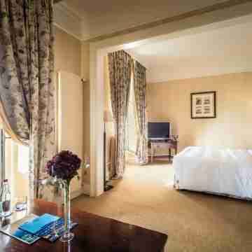 Hôtel des Trois Couronnes & Spa - the Leading Hotels of the World Rooms