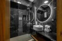 Gold Suites