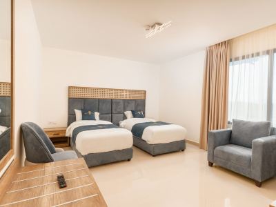 Golden Pillar Hotel