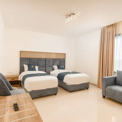 Golden Pillar Hotel Hotels near تل حجيرة الغزلان