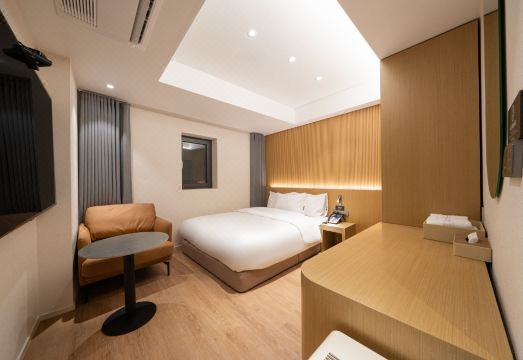 성남 브라운도트