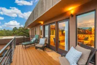 NEW Luxe Chapel Garden Retreat Chapel Views - 4-Star
