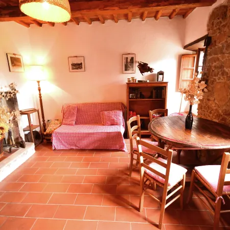 Beautiful Cottage in Pescia