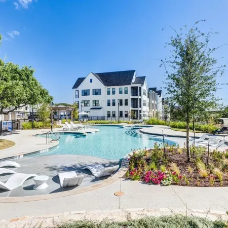Landing Furnished Apartments - Salado