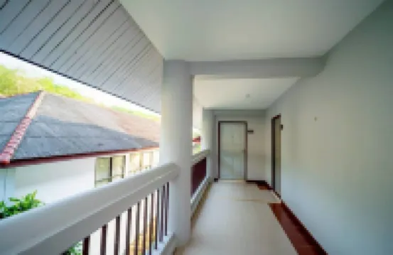 บจก. จันทร์สมบีชรีสอร์ท