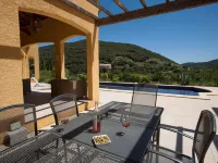 Roquebrun Villa with Pool - วิลล่า