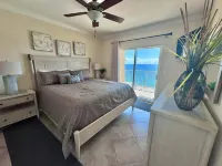 Crystal Shores West 707