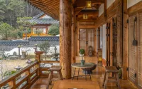 Naju Courtyard