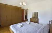 Spacious flat with terrace in Umag