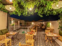 Riad Jabador De Marrakech Hotels near Daoudiate