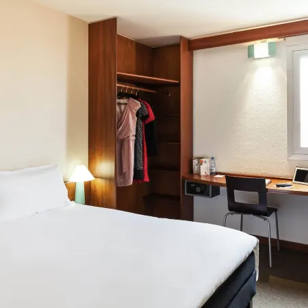 Ibis Douala