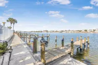 Dolphin Harbor 1B Bay Beach Access Sleeps 10 Three Bedrooms 3 Baths