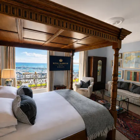 The Royal Harbour Hotel Отели в г. Рамсгит