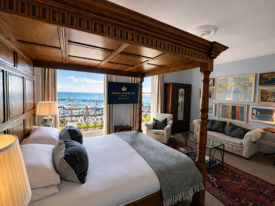 The Royal Harbour Hotel