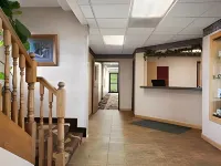 Super 8 by Wyndham Big Timber - Motel
