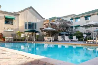 Holiday Inn AUBURN by IHG - Swimmingpools