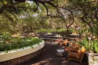 Le Méridien Mahabaleshwar Resort & Spa - bar
