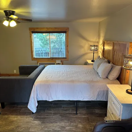 Columbine Inn