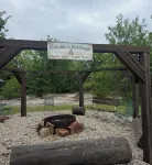 Sunflower Cabin - Peaceful Stay w/ Fire Pits & Kayaks