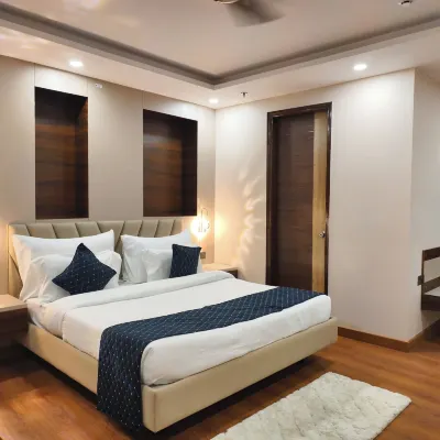 Jakk Residency, Ilbs Hospital Hotels near Chattarpur
