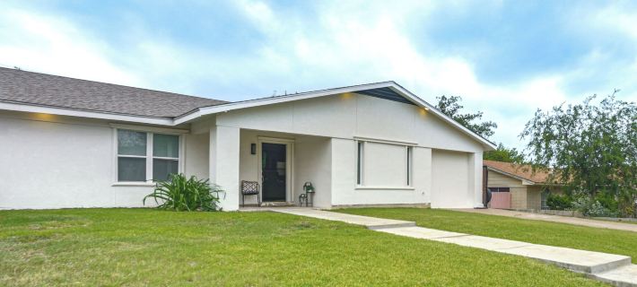 Centrally Located Eagle Pass Home w/ Pool! Hotels in Eagle Pass