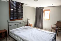 Spacious Verviers City House for 14 Guests - Wifi
