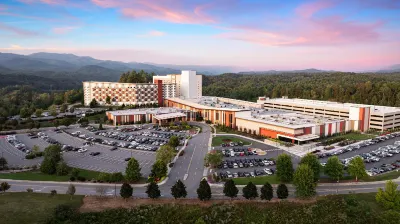 Harrah's Cherokee Valley River – A Caesars Rewards Destination Hôtels à : 