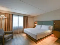 Hilton Winnipeg Airport Suites Hotels near MTS Centre