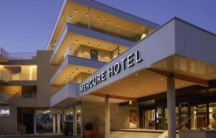 Mercure Avignon TGV Hotel et Spa