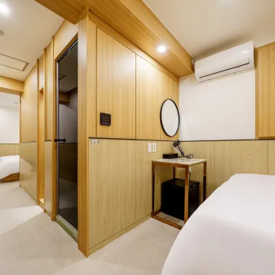 Latree Hotel Отели рядом с достопримечательностью «Станция метро Gaerong»