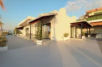 Luxury Villa Oasis - Beach