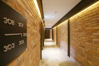 Cheonan Hotel 69