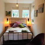 The Art Attic a Stylish Boutique Apartment - Apartments