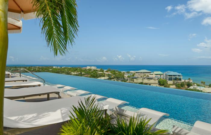 ONE GT Grand Cayman
