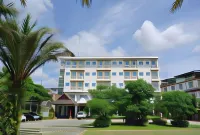 Nana Buri Hotel - parking