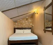 Barang Village Community Homestay - balcón