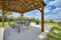 Cabin w/ Dock on Hubbard Creek Lake: Pets Welcome!
