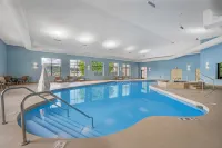 Holiday Inn Express BREEZEWOOD by IHG - Pools