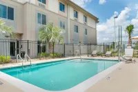 Sleep Inn & Suites Defuniak Springs - Crestview - Swimmingpools