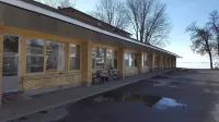 Glenwood Motel and Cottages - 2 ดาว