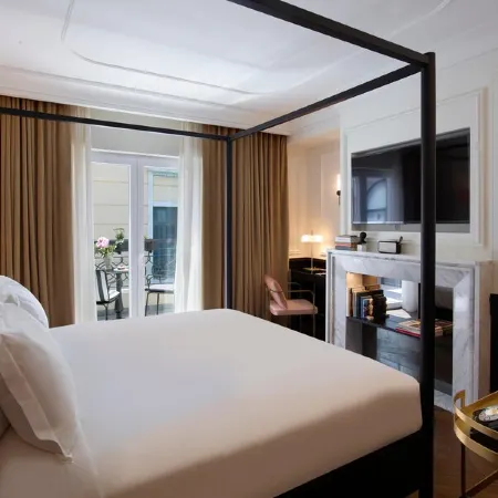 Villa Brown Ermou, a Member of Brown Hotels Отели рядом с достопримечательностью «Галерея Афин»