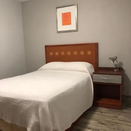 Bay Breeze Inn