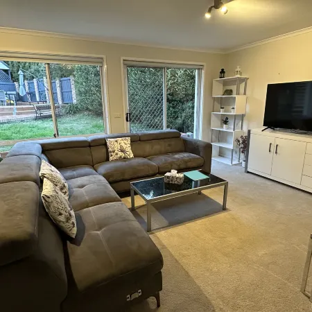 Curtin Cozy 2-Bedroom House Near Canberra Hospital