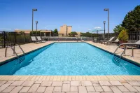 Hampton Inn Dover - 2-Star