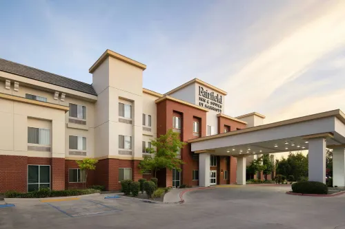 Fairfield Inn & Suites Visalia Tulare - Swimmingpools
